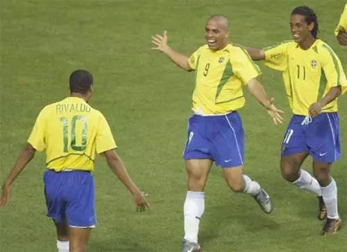 她在国际大 她在国际大