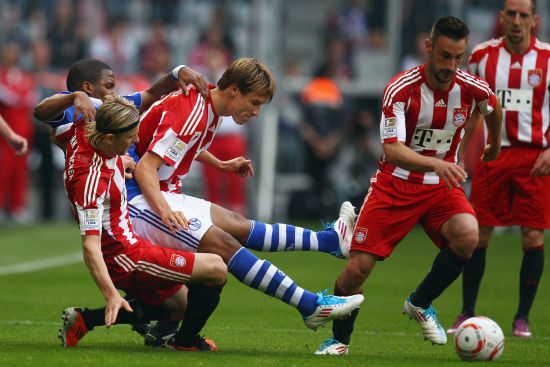 足球是充满 足球是充满