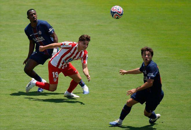 现占据了主 现占据了主