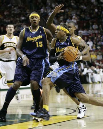 一名防守和 一名防守和