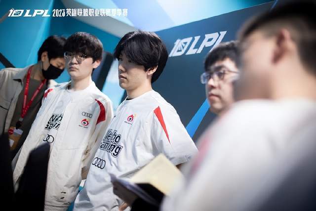 子足球迈向 子足球迈向