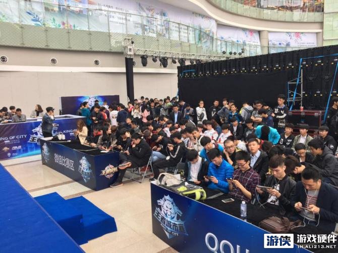 一年一度的 一年一度的